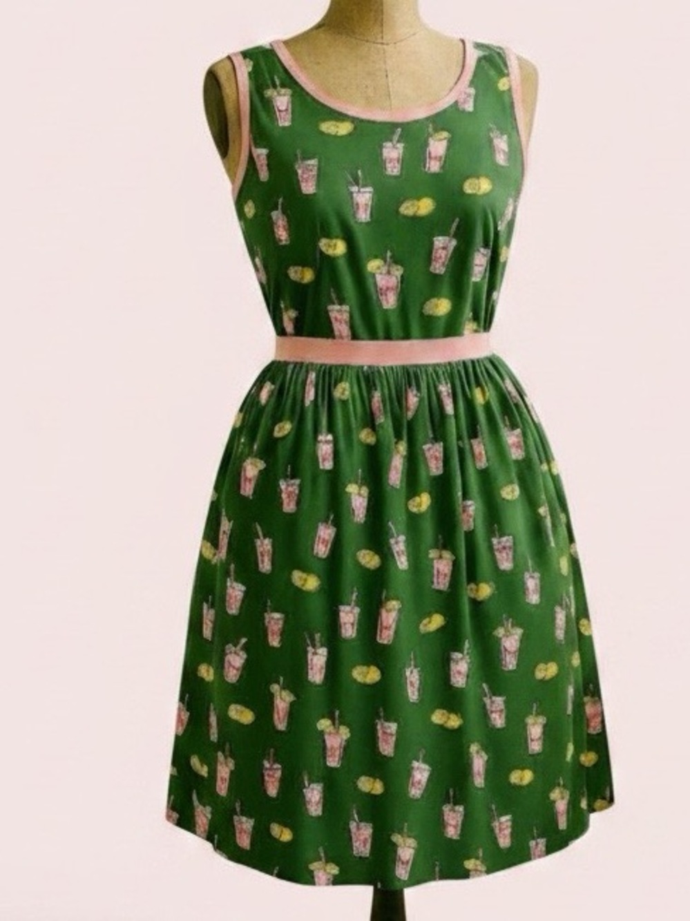 ModCloth Green Novelty Cocktail Drink Print Fit & Flare Dress NWOT Size M - Picture 3 of 9